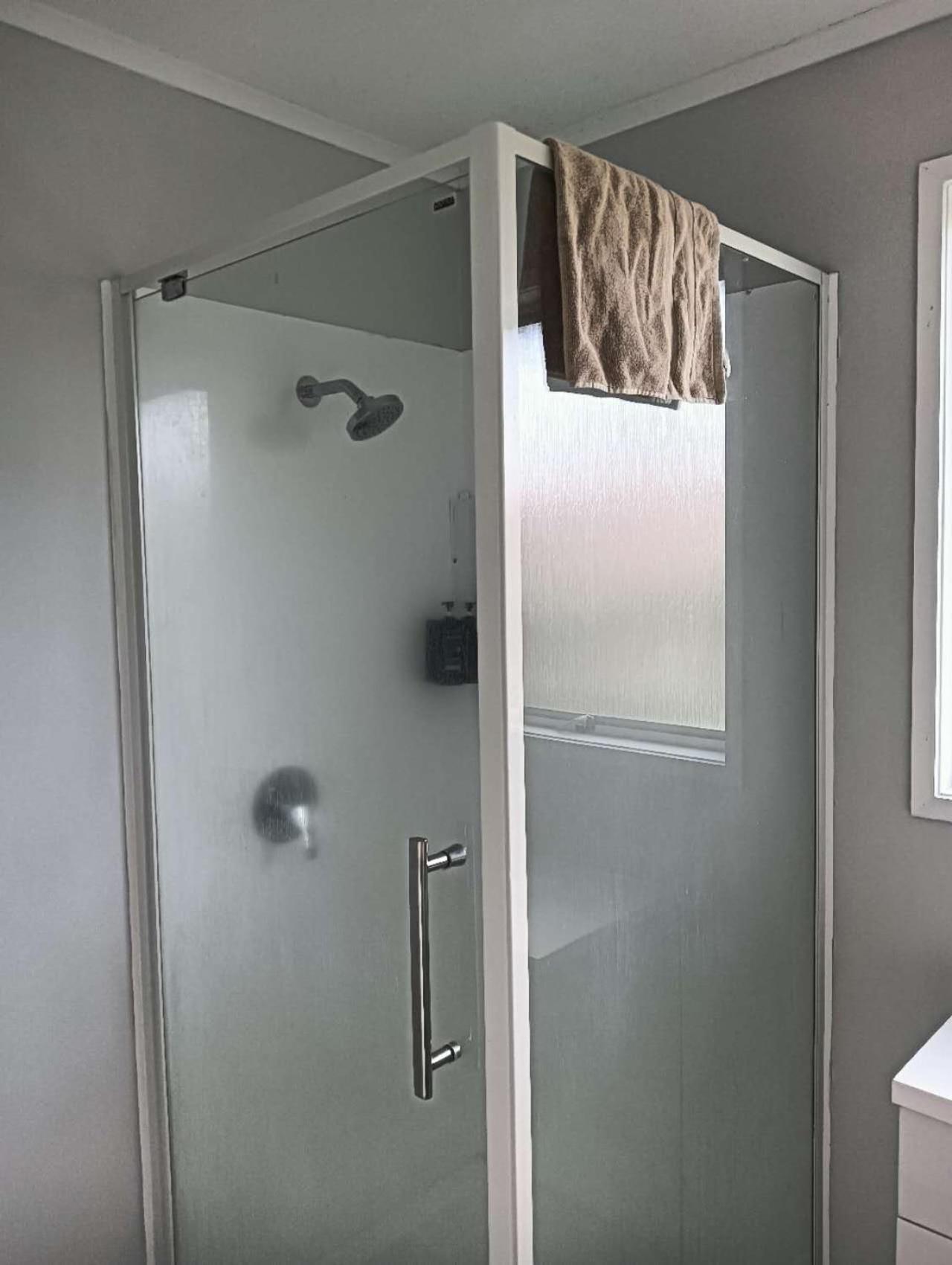 Three-Bedroom House A At 23 Mallard Drive, Selwyn Heights Rotorua Exterior foto