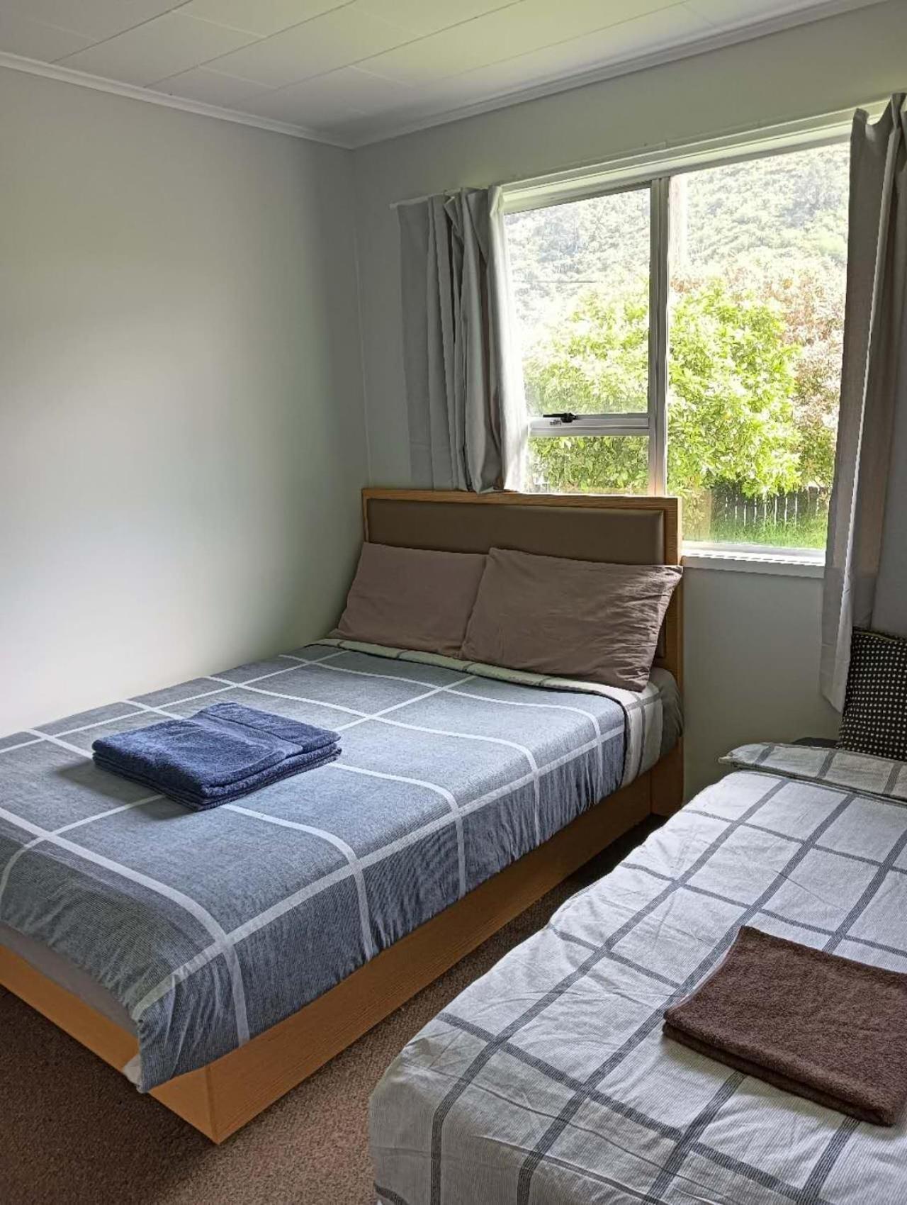 Three-Bedroom House A At 23 Mallard Drive, Selwyn Heights Rotorua Exterior foto